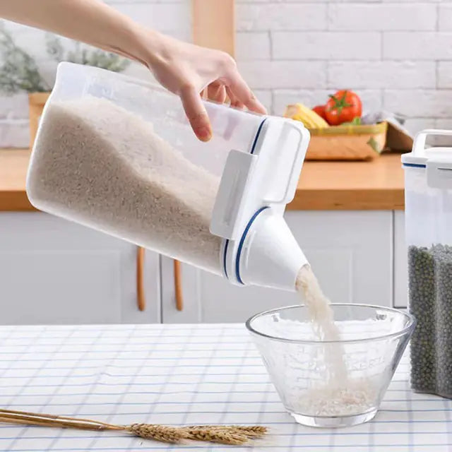 360° Rotating Grains Food Dispenser